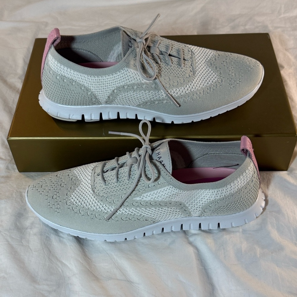 Cole Haan Women's Light Gray and Off-white Sneakers Size 10